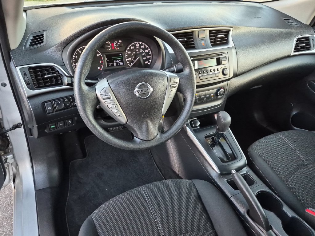 Used 2017 Nissan Sentra S FWD image 2