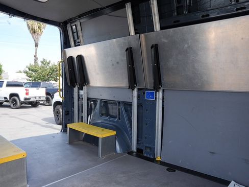 Used 2019 Mercedes-Benz Sprinter 144 image 11