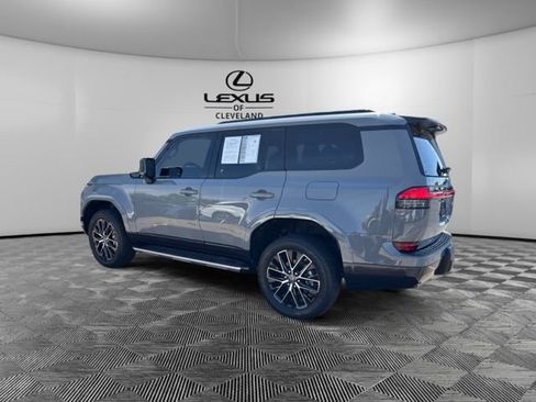 Used 2025 Lexus GX 550 w/ Accessory Package (2T) AWD/4WD image 5