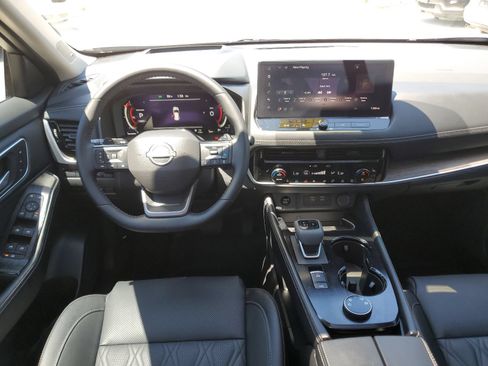 Used 2026 Nissan Rogue Platinum w/ Platinum Premium Package AWD/4WD image 30