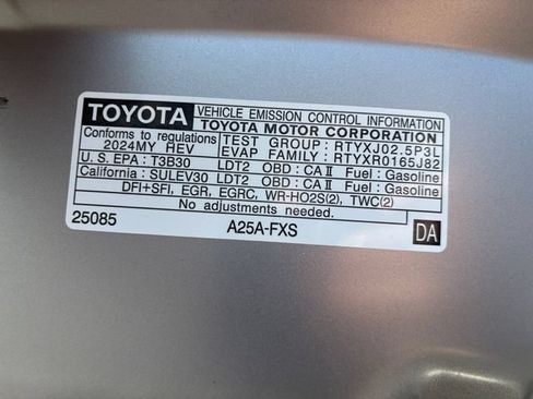 Used 2024 Toyota RAV4 XLE w/ Convenience Package AWD/4WD image 10
