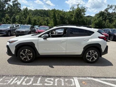 Used 2024 Subaru Crosstrek 2.0i Premium AWD/4WD image 2