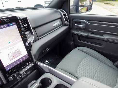 New 2026 RAM 2500 Big Horn AWD/4WD image 21