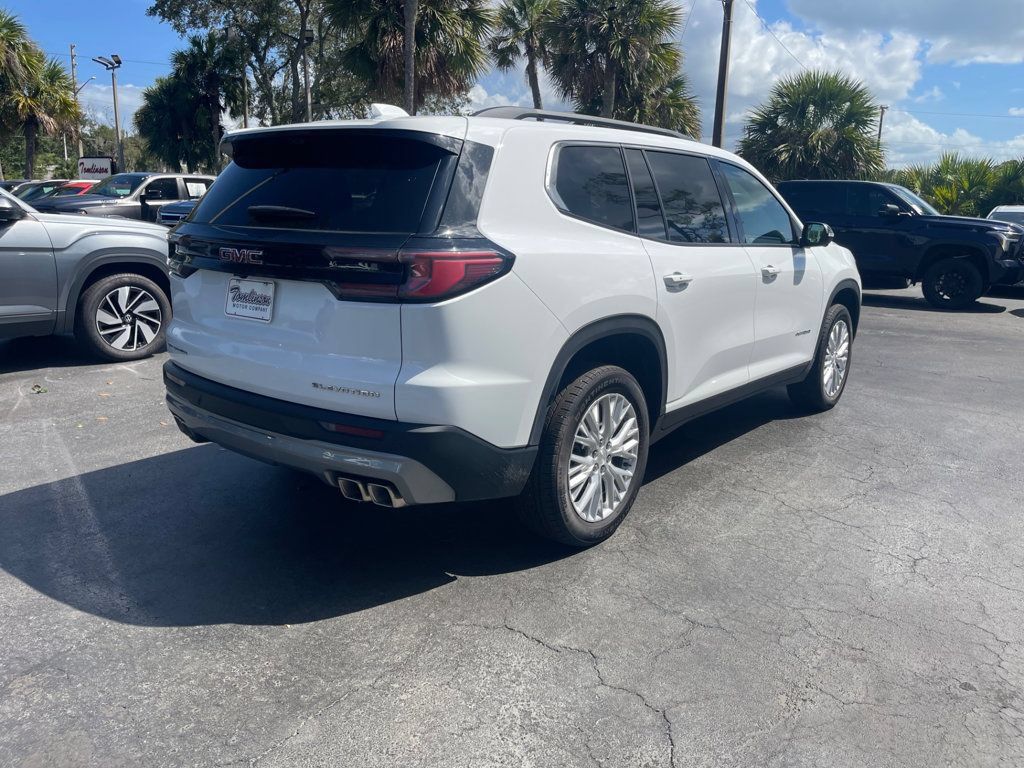 Used 2026 GMC Acadia Elevation w/ Elevation Premium Package FWD image 6