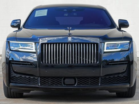 Used 2024 Rolls-Royce Ghost Black Badge w/ Black Badge Ghost Package AWD/4WD image 7