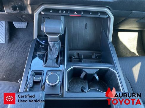 Used 2022 Toyota Tundra SR5 w/ SR5 Convenience Package AWD/4WD image 39
