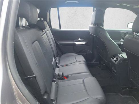 Used 2022 Mercedes-Benz GLB 250 image 17