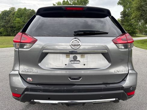 Used 2020 Nissan Rogue SV AWD/4WD image 3