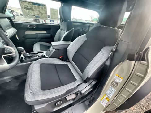 New 2025 Ford Bronco 2-Door image 13