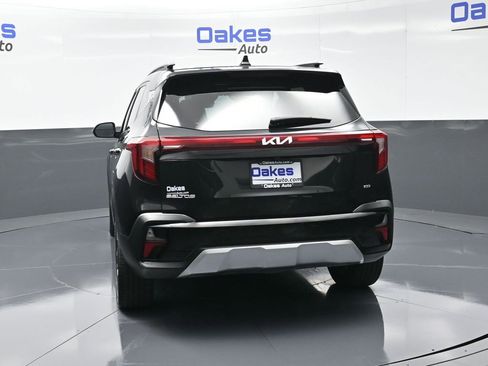 Certified 2024 Kia Seltos SX w/ SX Sunroof Package image 7