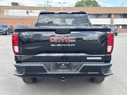 Used 2024 GMC Sierra 1500 Elevation AWD/4WD image 9