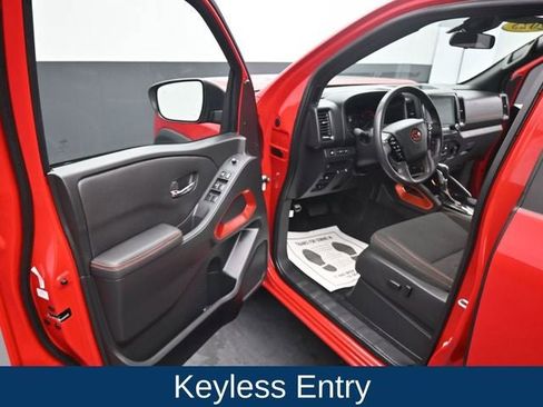 Used 2023 Nissan Frontier PRO-4X w/ Technology Package image 15