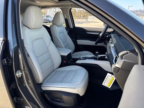 New 2025 MAZDA CX-5 AWD 2.5 S w/ Premium Plus Pkg image 30