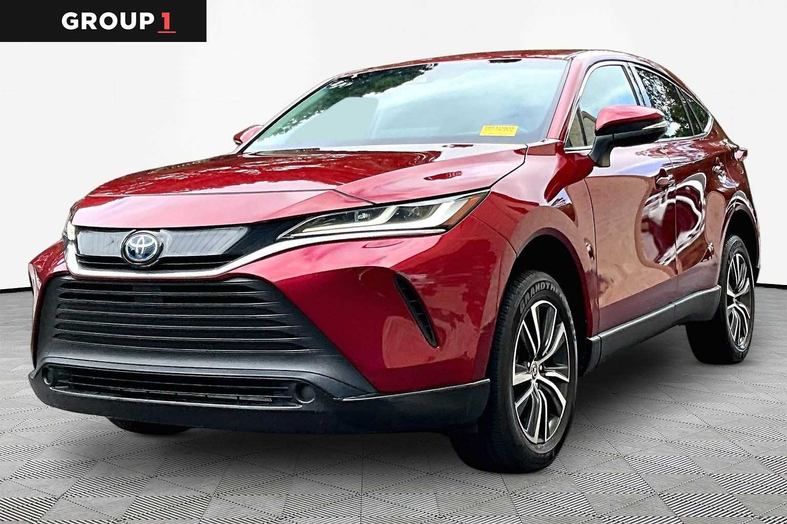 Certified 2024 Toyota Venza LE AWD/4WD image 1