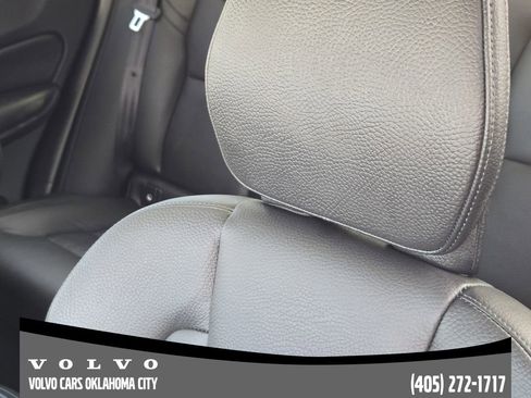 Certified 2025 Volvo XC60 B5 Plus w/ Climate Package image 14