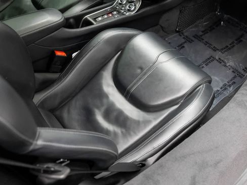 Used 2017 McLaren 570S Coupe RWD image 33