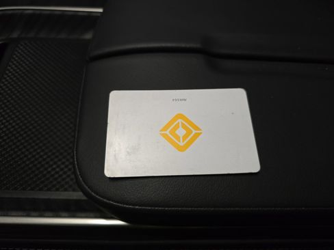 Used 2023 Rivian R1S Adventure image 31