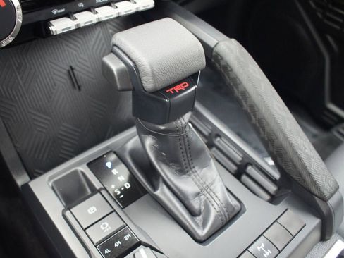 Used 2025 Toyota Tacoma TRD Off-Road AWD/4WD image 10