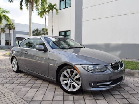 Used 2013 BMW 328i Convertible RWD image 4