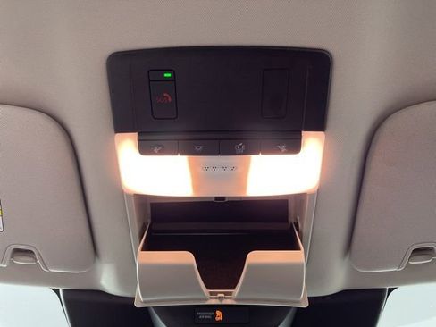 Used 2024 Nissan Pathfinder SL image 37