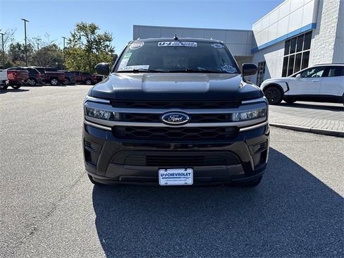 Used 2024 Ford Expedition XLT image 8
