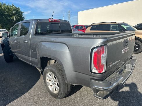 Used 2018 GMC Canyon SLE w/ SLE Convenience Package image 2