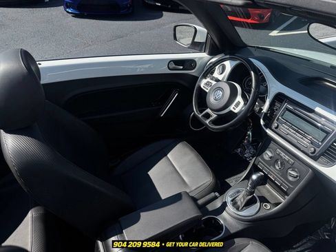 Used 2015 Volkswagen Beetle 1.8T FWD image 30