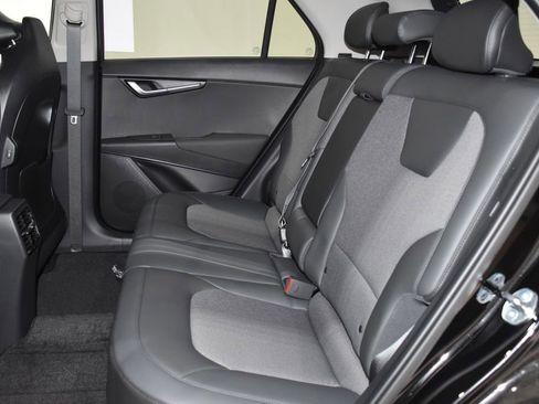 New 2025 Kia Niro EX image 26