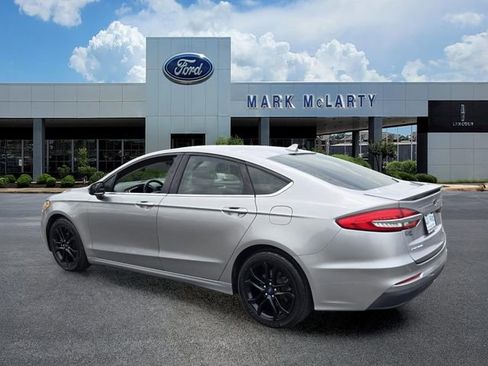 Certified 2020 Ford Fusion SE w/ Equipment Group 151A FWD image 3