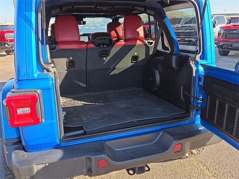 Used 2024 Jeep Wrangler Unlimited Rubicon 392 image 9