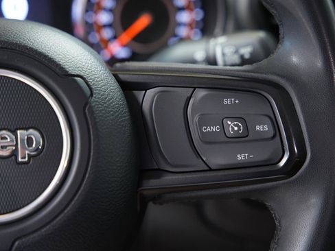Used 2023 Jeep Gladiator Sport AWD/4WD image 36
