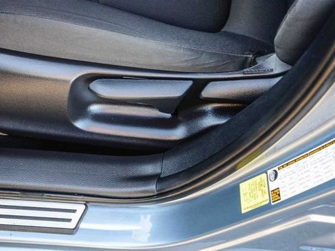 Used 2022 Toyota Corolla LE image 24