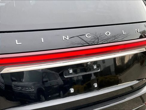 Used 2022 Lincoln Aviator Reserve w/ Equipment Group 201A image 28