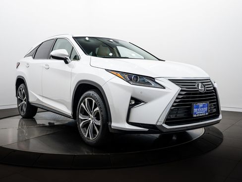 Used 2017 Lexus RX 350 AWD w/ Premium Package image 2
