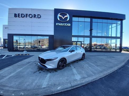 New 2026 MAZDA MAZDA3 Hatchback w/Premium Plus Pkg AWD/4WD image 9
