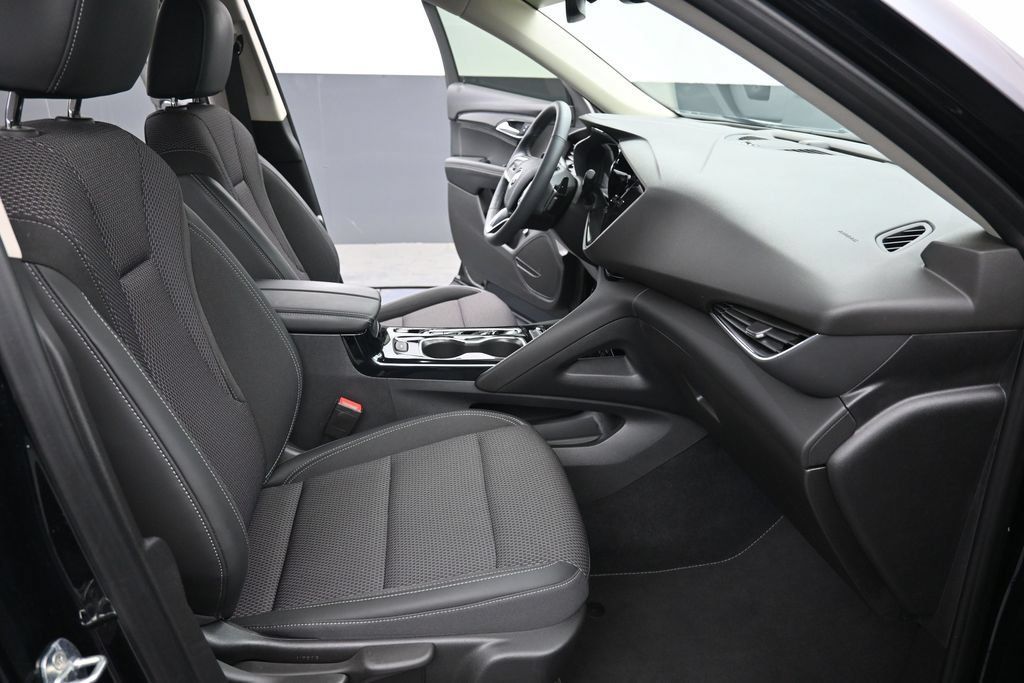 Used 2022 Buick Envision Preferred FWD image 4
