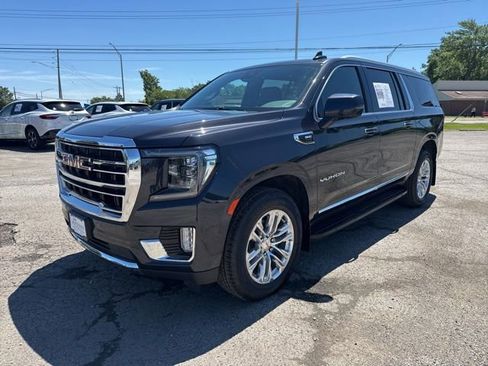 Used 2023 GMC Yukon XL SLT w/ SLT Premium Package AWD/4WD image 1