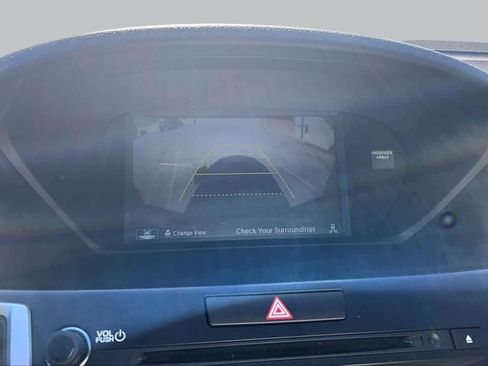 Used 2018 Acura TLX w/ Technology Package FWD image 26