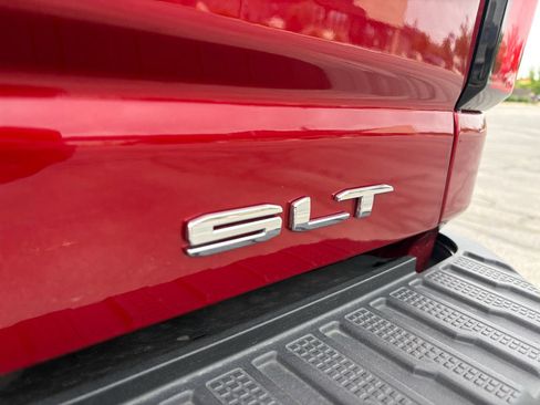 Used 2024 GMC Sierra 2500 SLT w/ SLT Premium Package AWD/4WD image 6