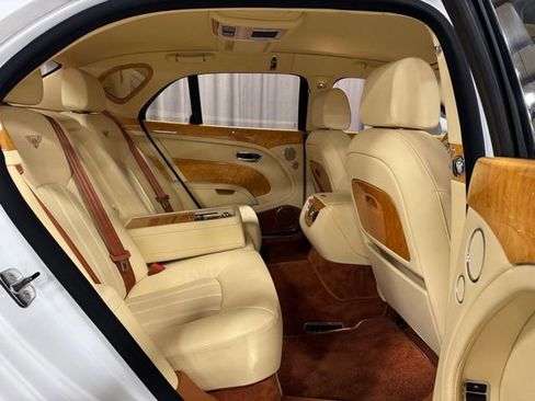 Used 2012 Bentley Mulsanne image 13