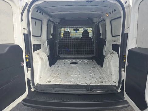 Used 2018 RAM ProMaster City Tradesman image 14