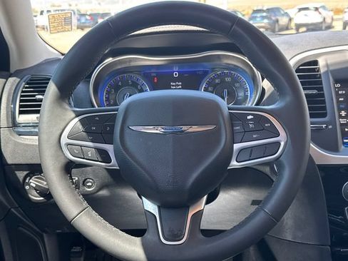 Used 2023 Chrysler 300 Touring RWD image 14