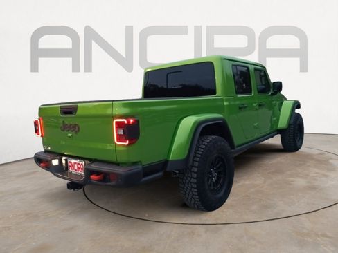 Certified 2025 Jeep Gladiator Mojave image 10