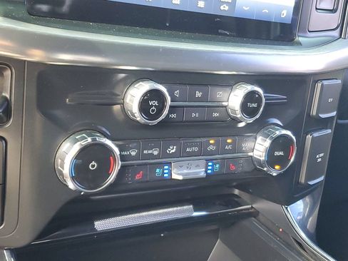 Used 2022 Ford F150 Lariat AWD/4WD image 23