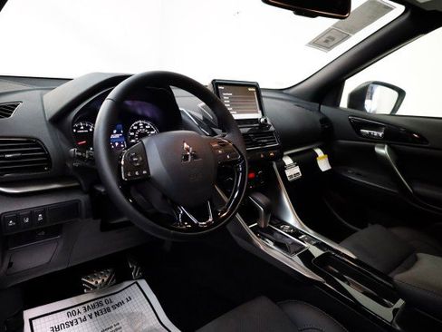 New 2025 Mitsubishi Eclipse Cross SE image 7