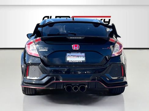 Used 2017 Honda Civic Type R image 6