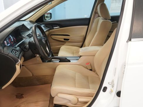 Used 2012 Honda Accord LX image 4