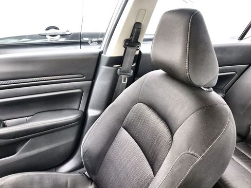 Used 2024 Nissan Altima 2.5 SV image 22