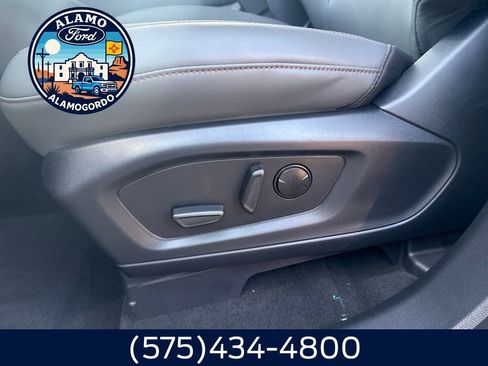 New 2026 Ford Explorer Active w/ Active Comfort Package AWD/4WD image 4