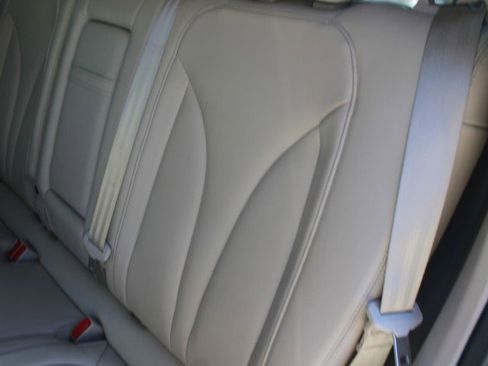 Used 2018 Lincoln MKC Premiere FWD image 13